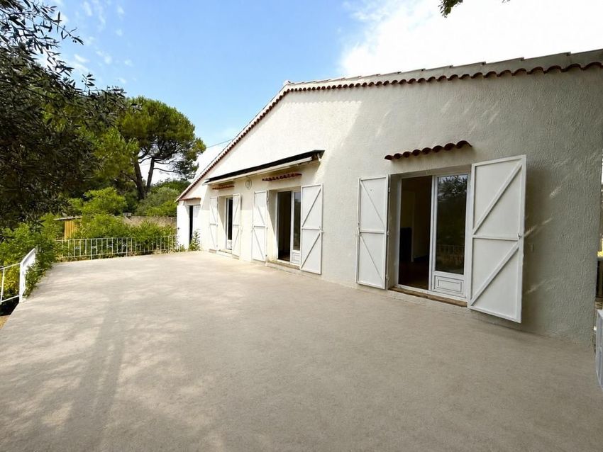 Image Façade à  maison individuelle de Saint-Maximin-la-Sainte-Baume