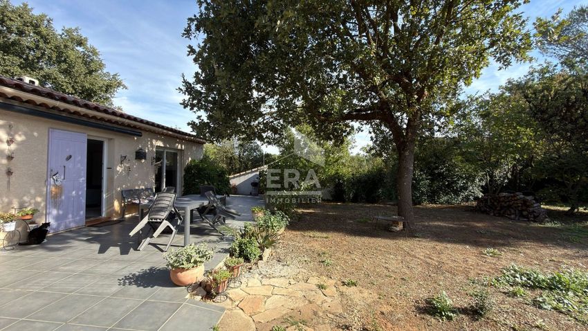 Image Façade à  maison mitoyenne de Saint-Maximin-la-Sainte-Baume