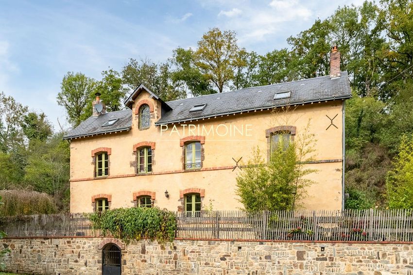 Image Façade à  maison de maître de Douillet