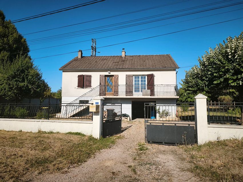 Image Façade à  maison individuelle de Saint-Éloi