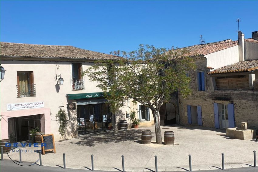 Image de terrain à Saint-Geniès-des-Mourgues