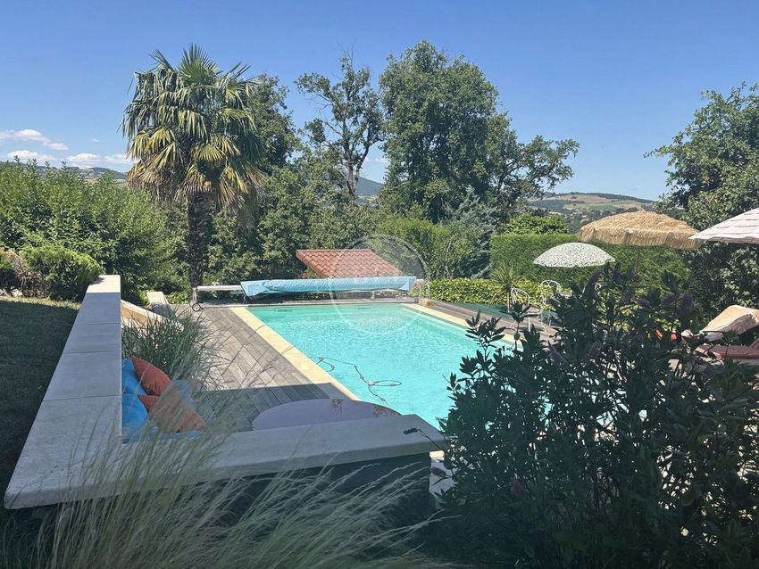 Image Piscine à  maison individuelle de Sourcieux-les-Mines