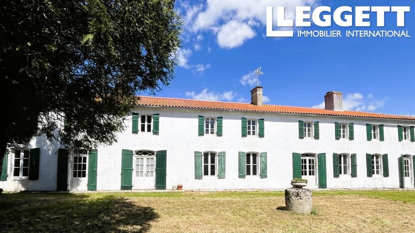 Image Façade à  propriété agricole de Surgères