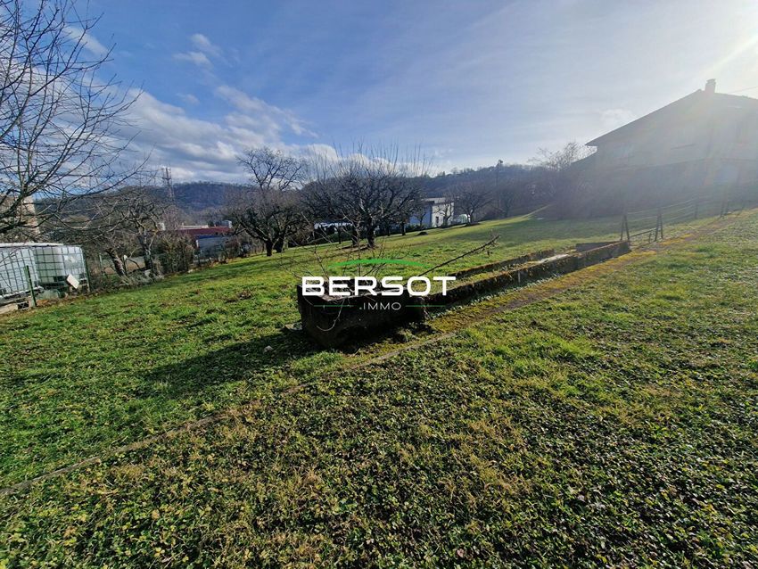 Image de terrain à Les Étangs