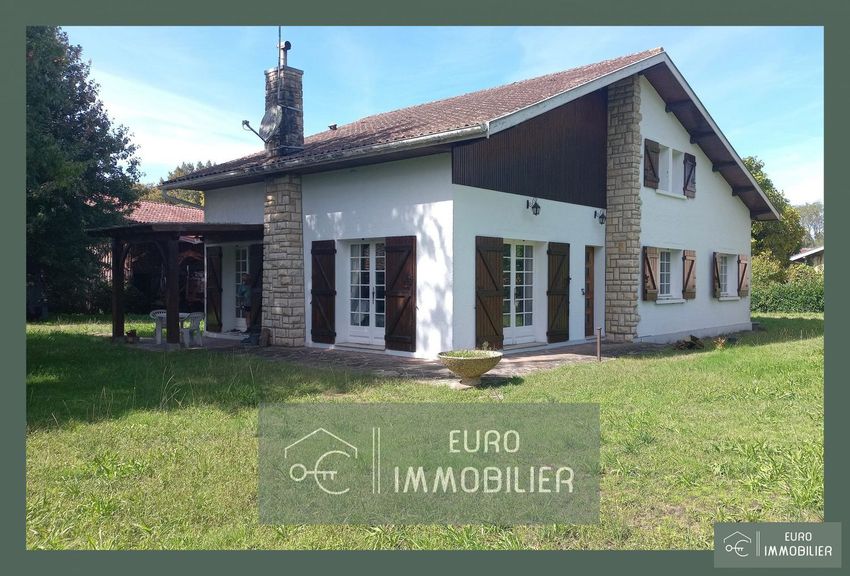 Image Façade à  maison individuelle de Sore