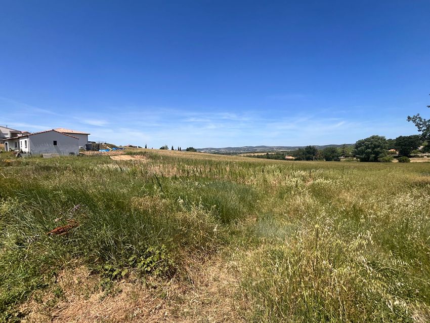 Image Vue à terrain de Gaja-et-Villedieu