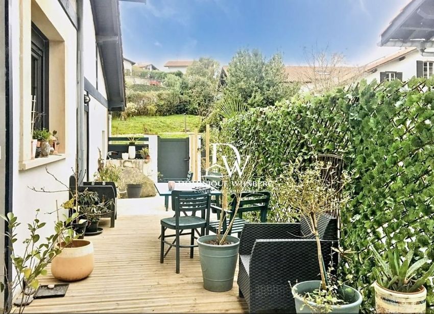 Image Terrasse à  maison mitoyenne de Urrugne