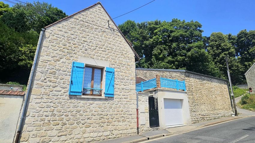 Image Façade à  maison individuelle de Champagne-sur-Oise