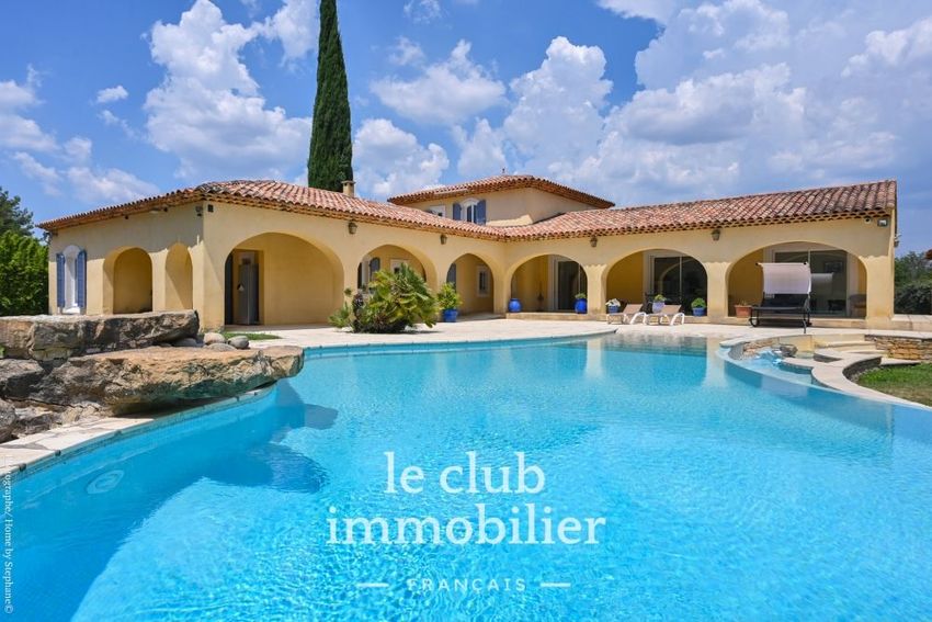 Image Piscine à  maison individuelle de Peynier