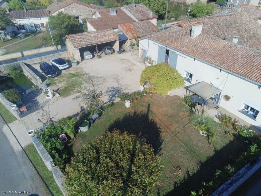 Image Façade à  maison individuelle de Blanzay