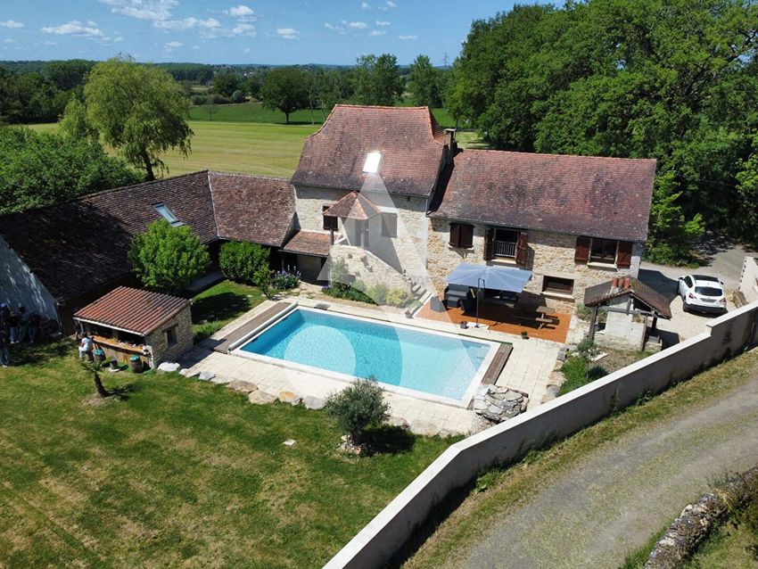 Image Piscine à  maison individuelle de Causse-et-Diège