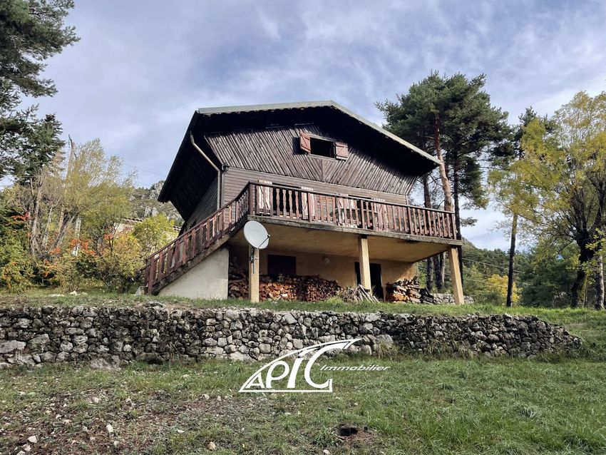 Image Façade à  propriété agricole de Caille