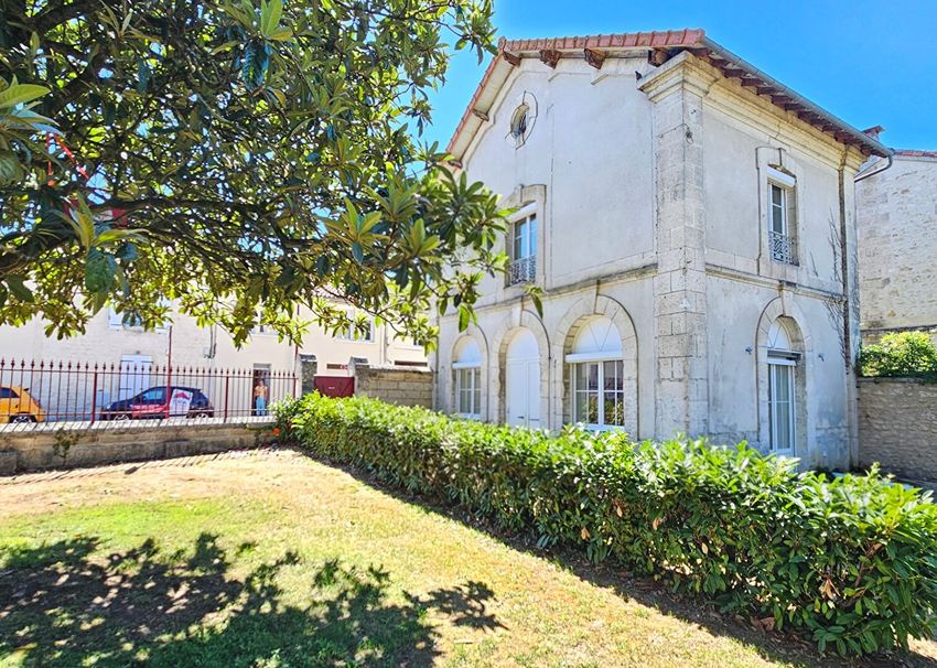 Image Façade à  maison individuelle de La Couronne