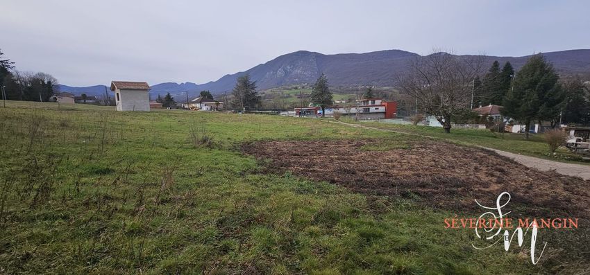 Image Vue à terrain de Saint-Jean-en-Royans