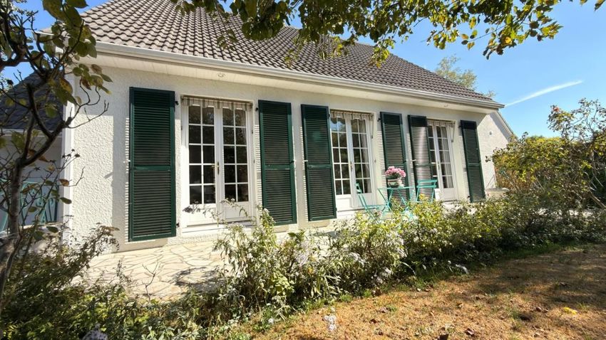 Image Façade à  maison individuelle de Gressy