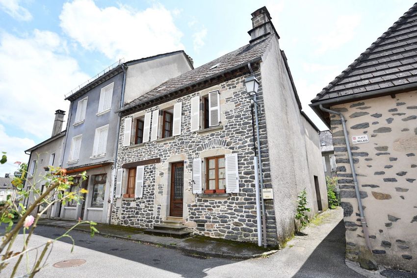 Image Façade à  maison individuelle de Pleaux