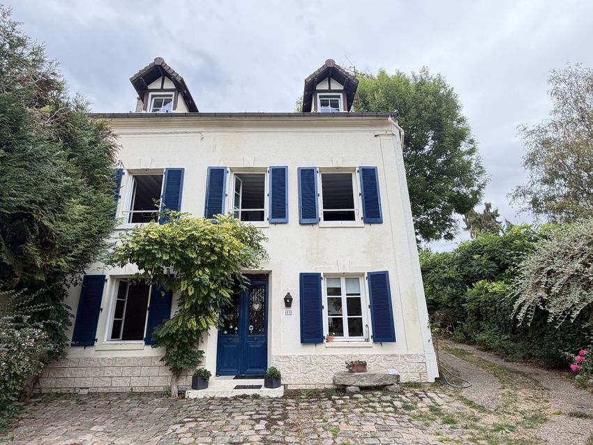 Image Façade à  maison individuelle de Montlignon