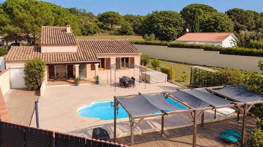 Image Piscine à  maison individuelle de Vidauban