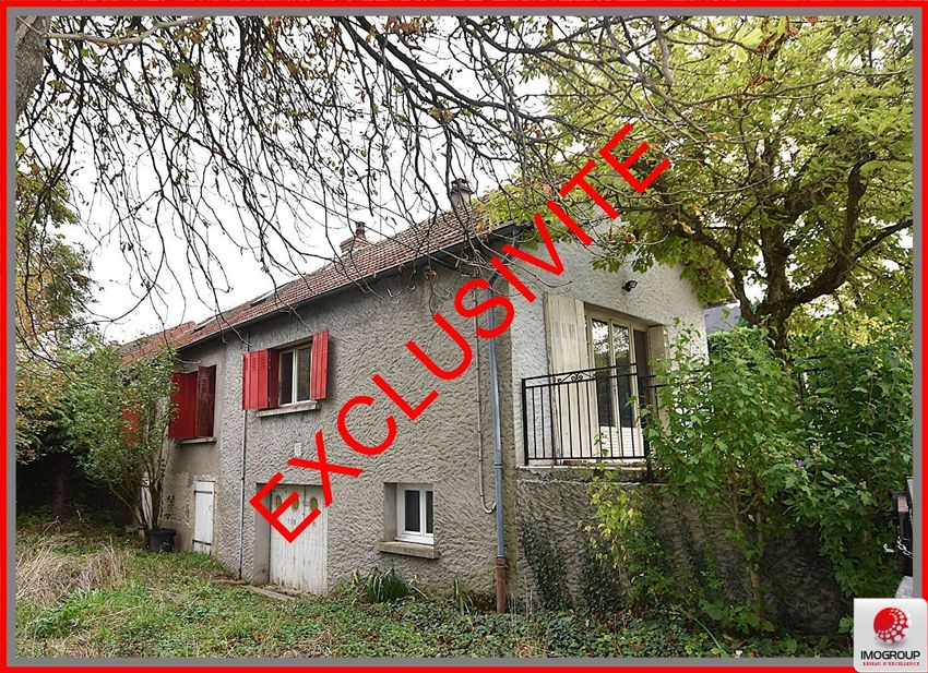Image Façade à  maison individuelle de Trézelles