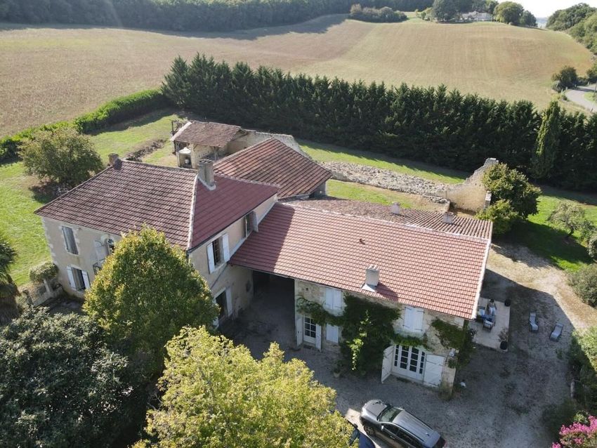Image Façade à  propriété agricole de Jegun