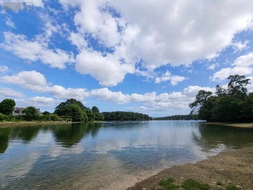 Image Vue à terrain de Gouesnach