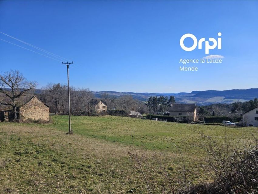 Image Vue à terrain de Montrodat