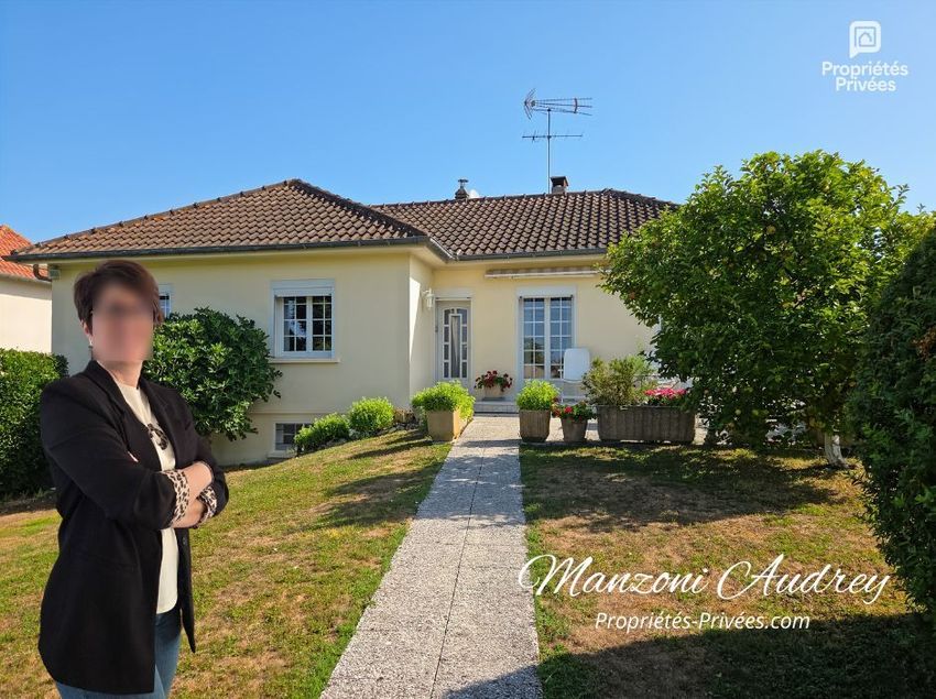 Image Façade à  maison individuelle de Saint-Lyé