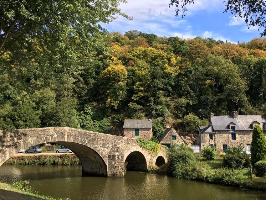Image Vue à terrain de Dinan