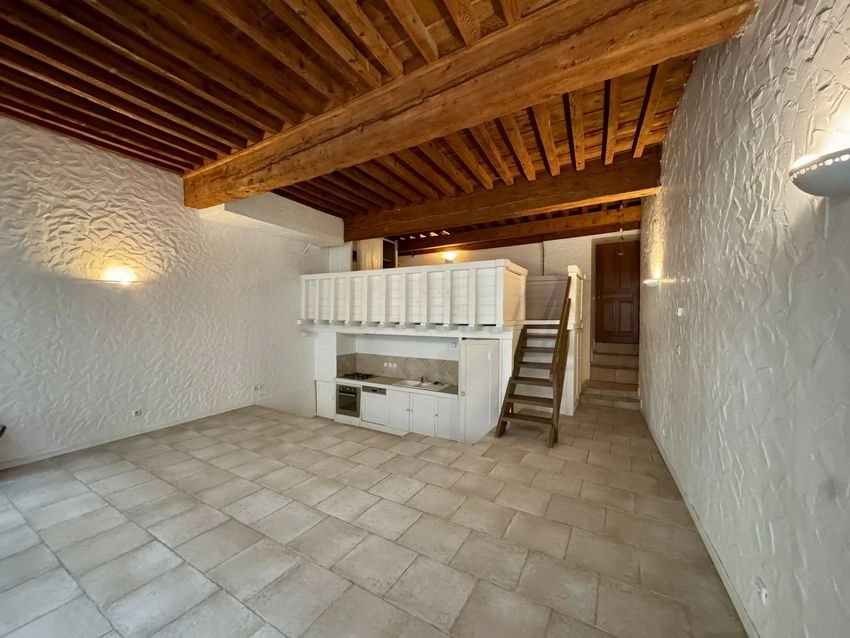 Image de studio à 37 Rue Neyret