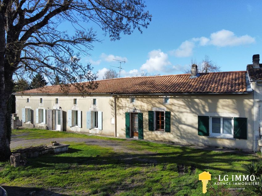 Image Façade à  maison individuelle de Consac