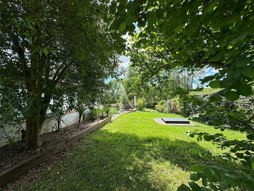 Image Jardin à  maison individuelle de Montjoire