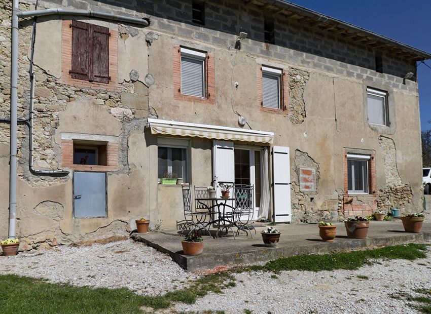 Image Façade à  ferme de Lacroisille