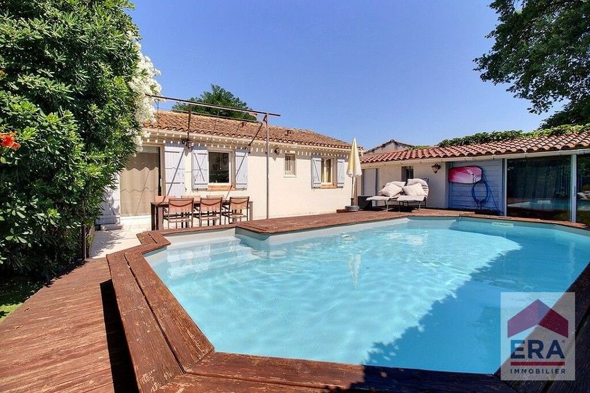 Image Piscine à  maison individuelle de Le Pontet