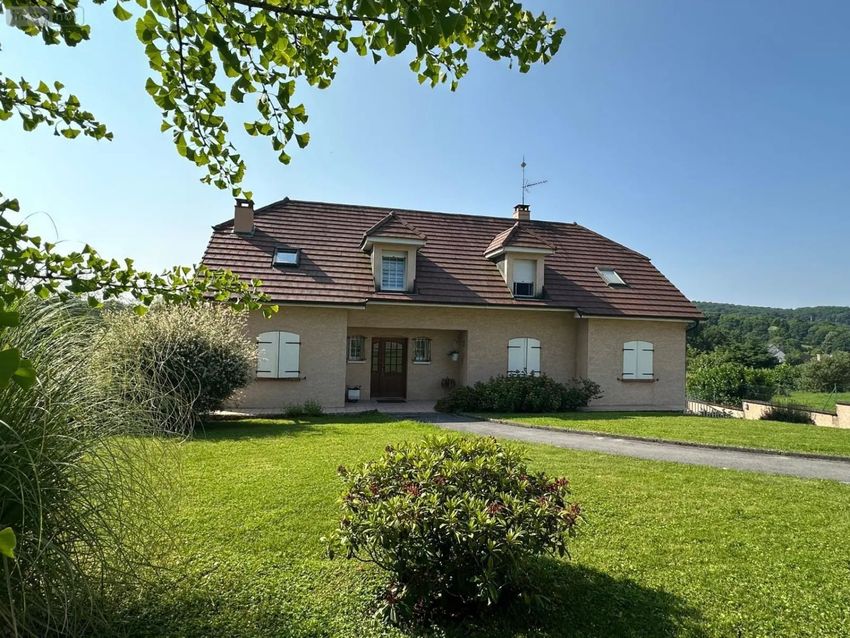 Image Façade à  maison individuelle de Jouhe