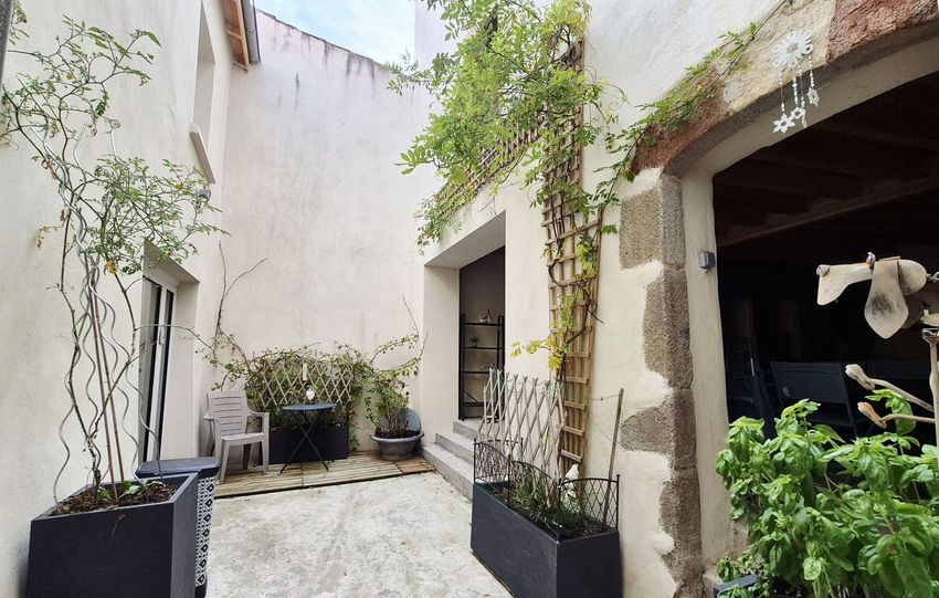 Image Façade à  maison jumelée de Issoire