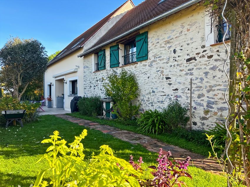 Image Façade à  maison individuelle de Val-du-Maine