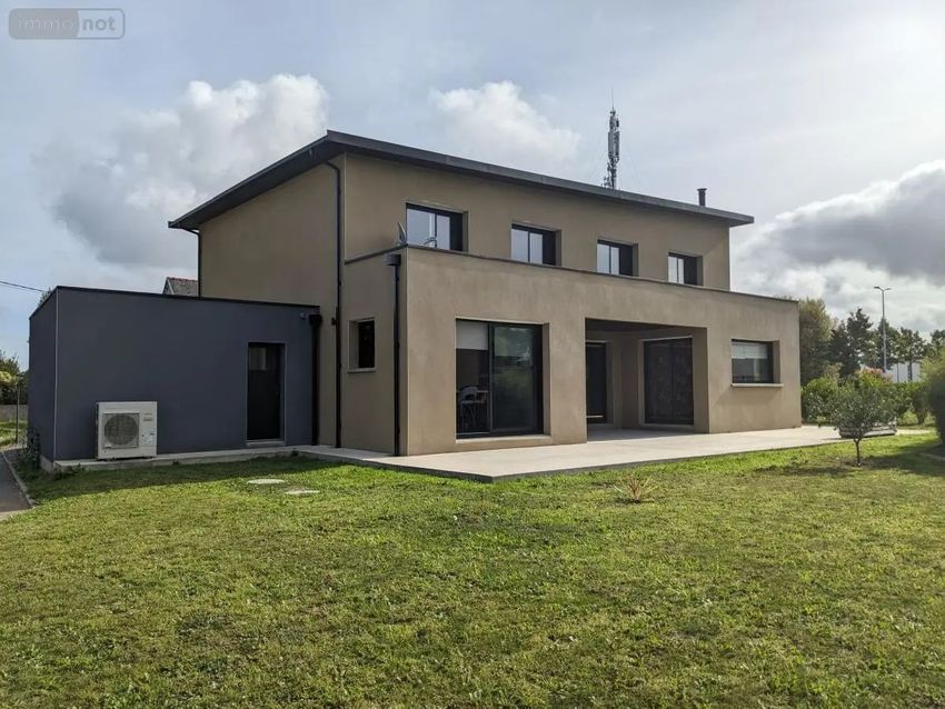 Image Façade à  maison individuelle de Carantec
