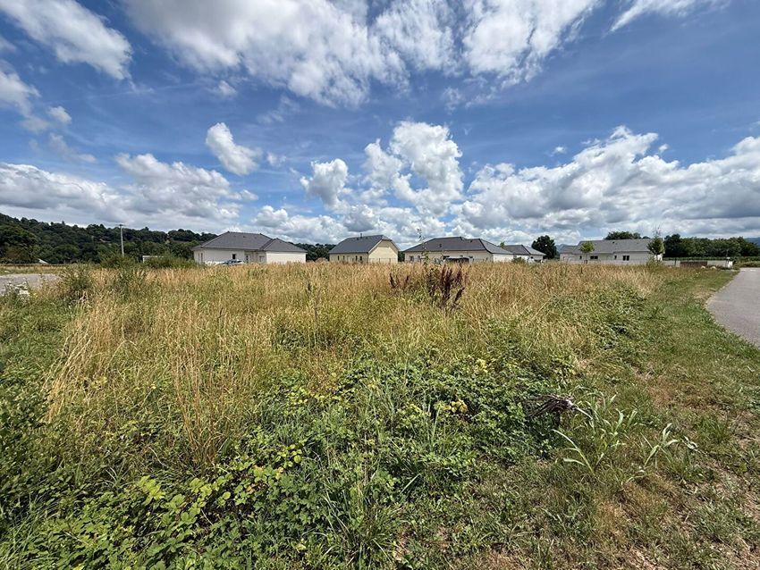 Image Vue à terrain de Pontacq