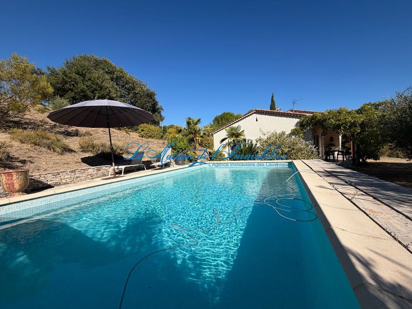 Image Piscine à  maison individuelle de Saint-Hilaire-de-Brethmas