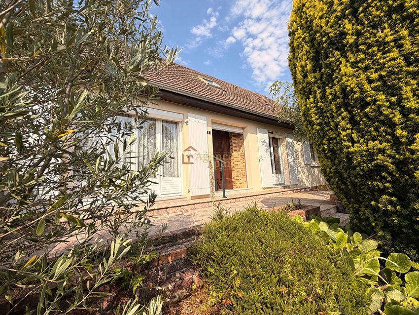 Image Façade à  maison individuelle de Ifs