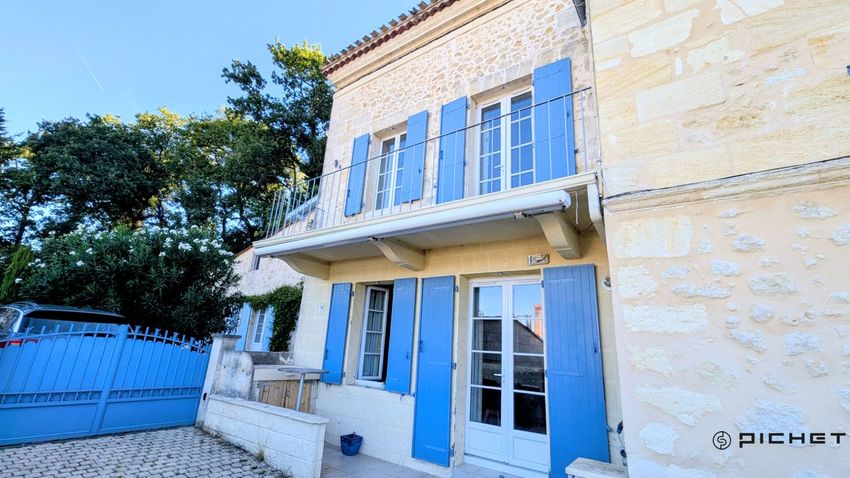 Image Façade à  maison mitoyenne de Latresne