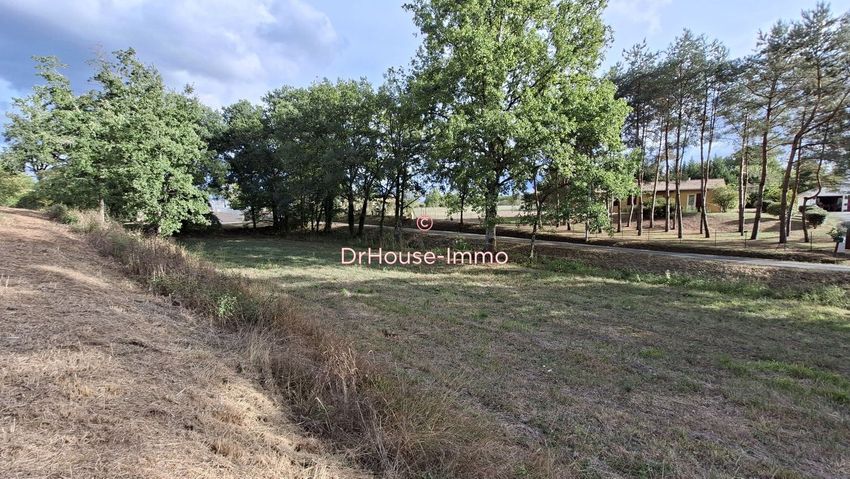 Image de terrain à Condat-sur-Trincou