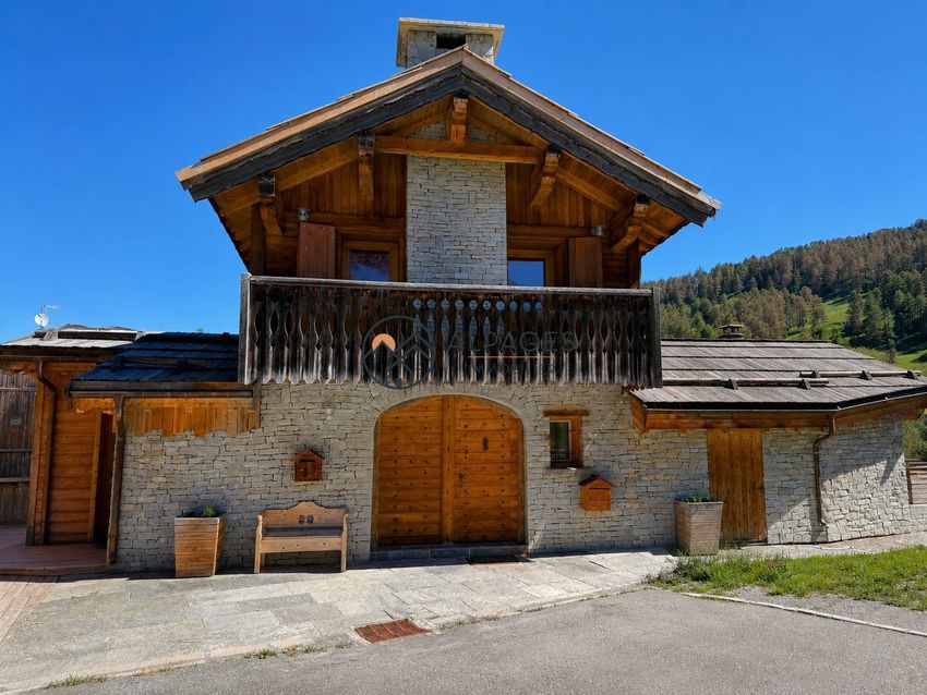 Image Façade à  maison individuelle de Vars