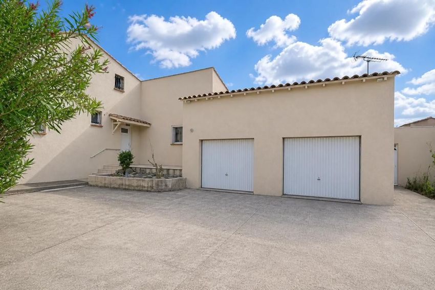 Image Façade à  maison individuelle de Rodilhan