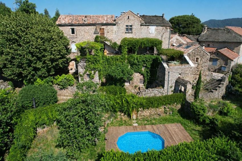 Image Piscine à  maison individuelle de Gravières