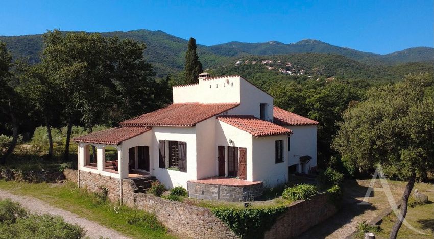 Image Façade à  maison individuelle de Laroque-des-Albères