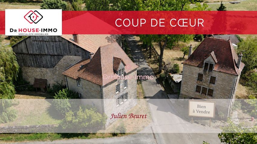 Image Façade à  villa de Cubry