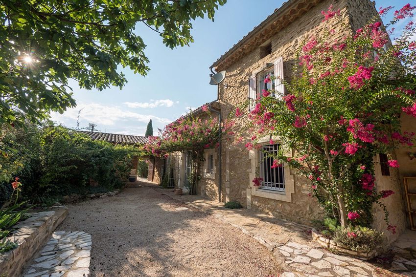 Image Façade à  maison individuelle de Saint-Paulet-de-Caisson