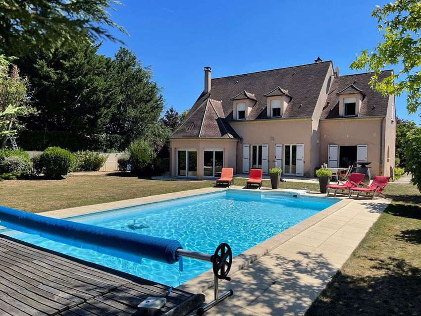 Image Piscine à  maison individuelle de Feucherolles