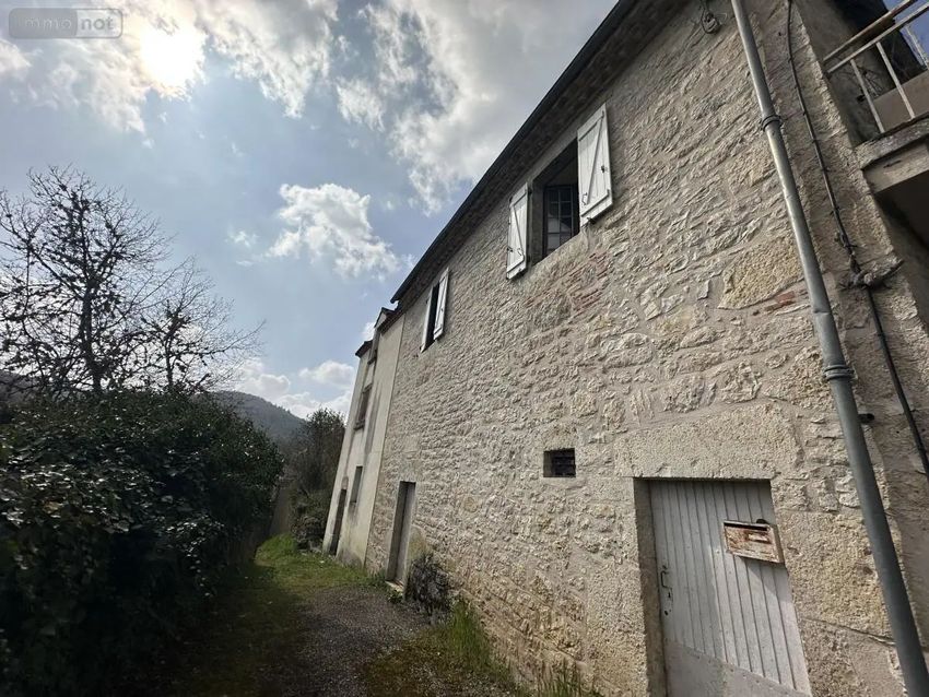 Image Façade à  maison individuelle de Douelle